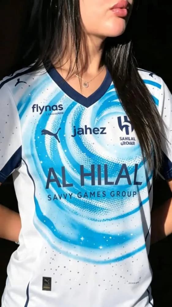 صورة تيشيرت الهلال بالكرستال