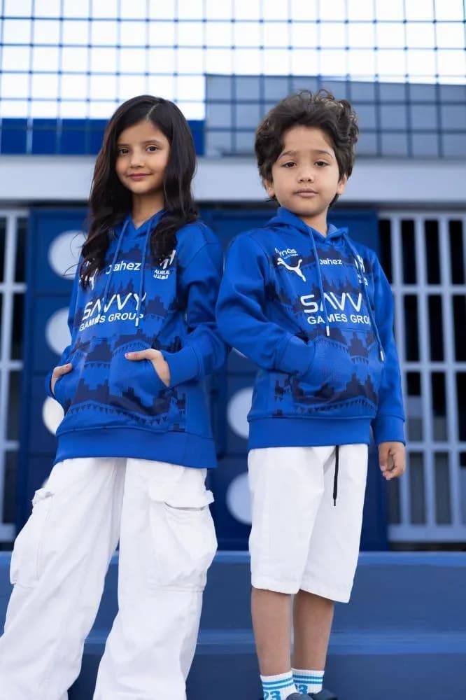 صورة بلوفر هودي الهلال الأزرق للأطفال والكبار