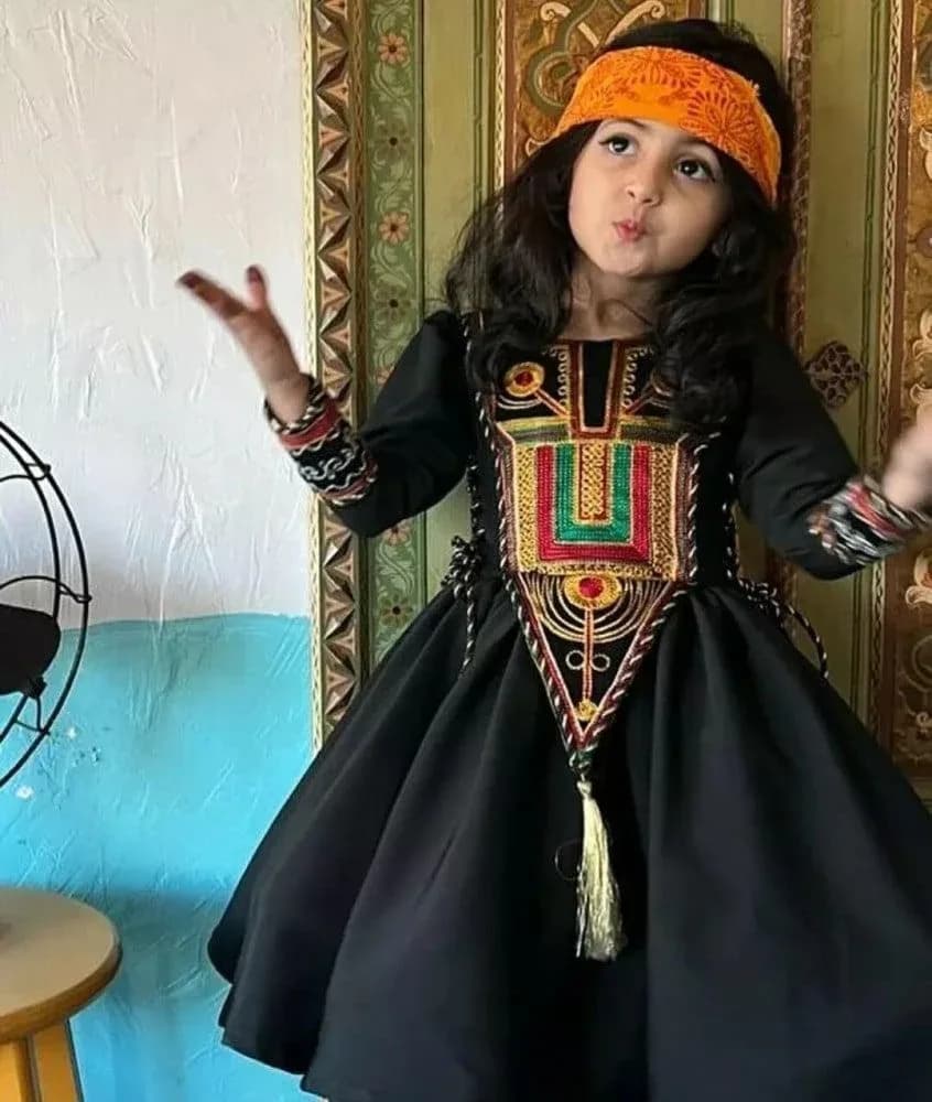 صورة فستان بناتي يوم التأسيس