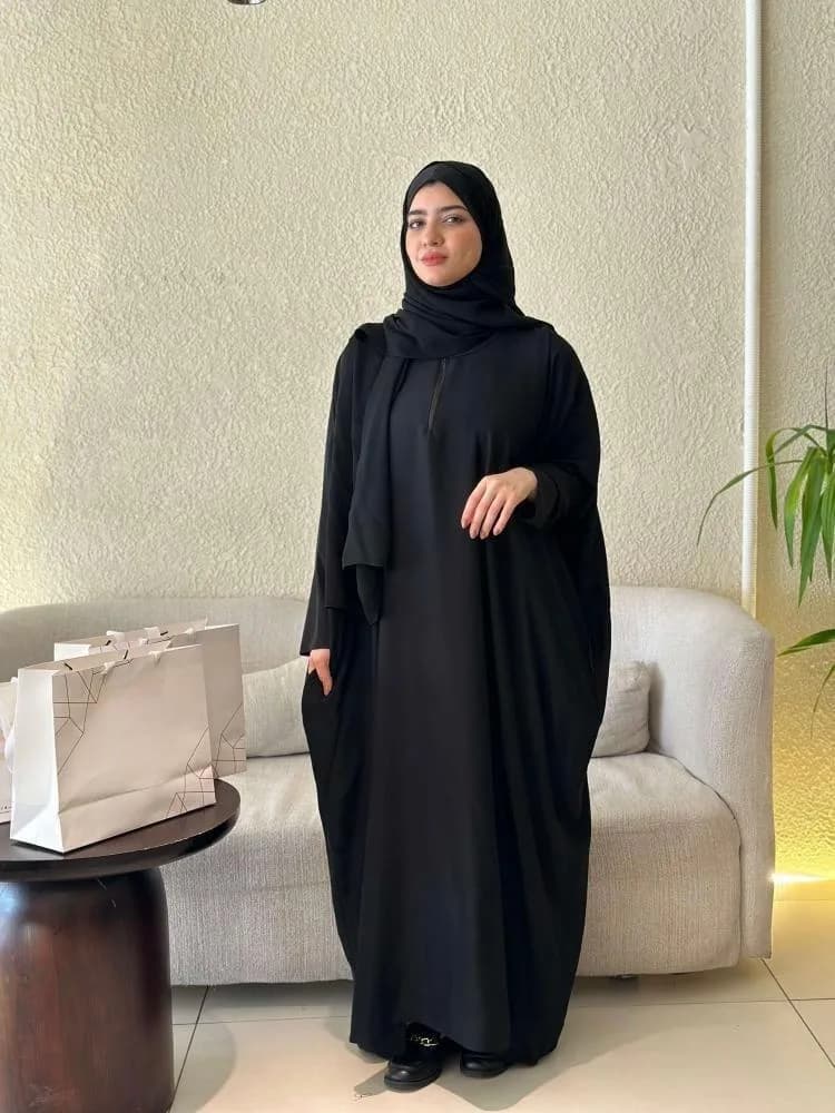 صورة عباية الحج والعمرة مع طرحة